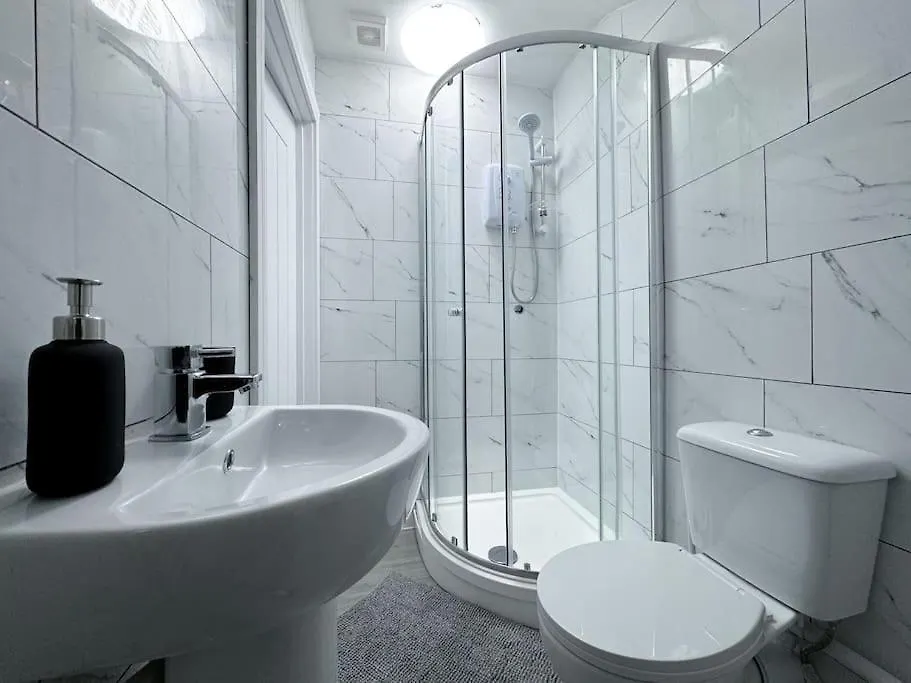 קארדיף Modern City Centre 3 Bedroom Flat - Free Parking בריטניה