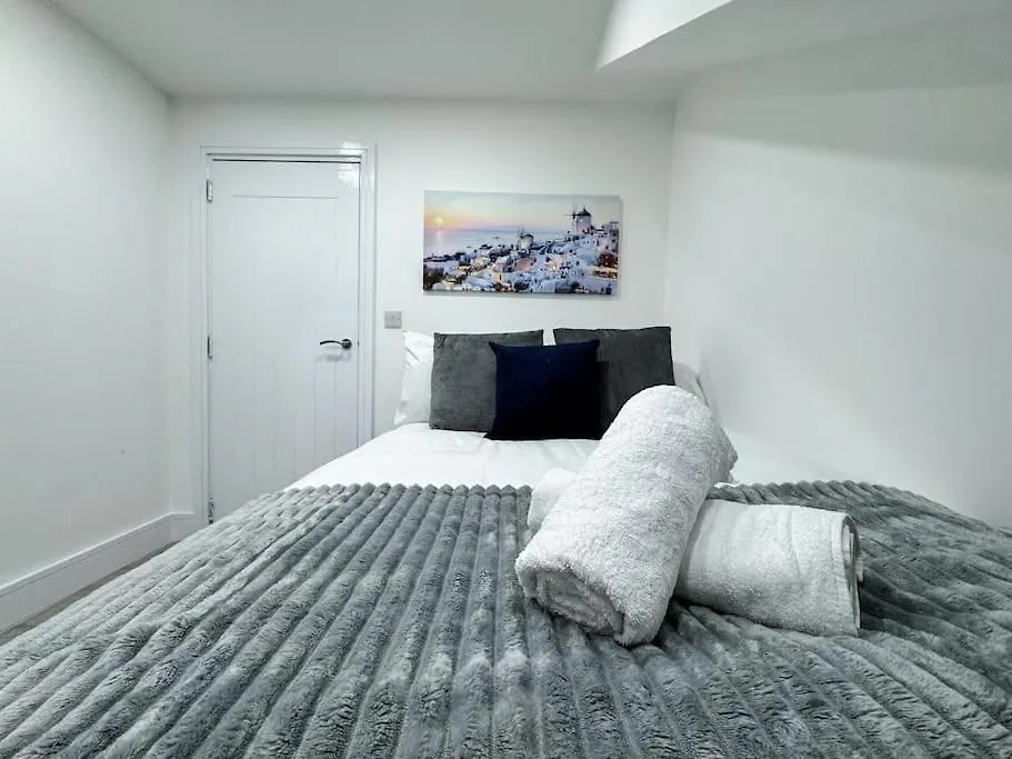 Modern City Centre 3 Bedroom Flat - Free Parking Cardiff Apartmán